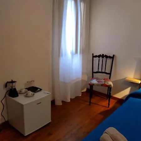 Alojamento de Acomodação e Pequeno-almoço Mirabilia 2 Chioggia